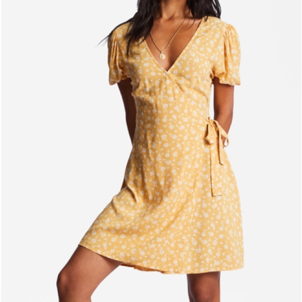BILLABONG size M/10 Hot Tropics Mini Wrap Dress for Women goldie deep v neck